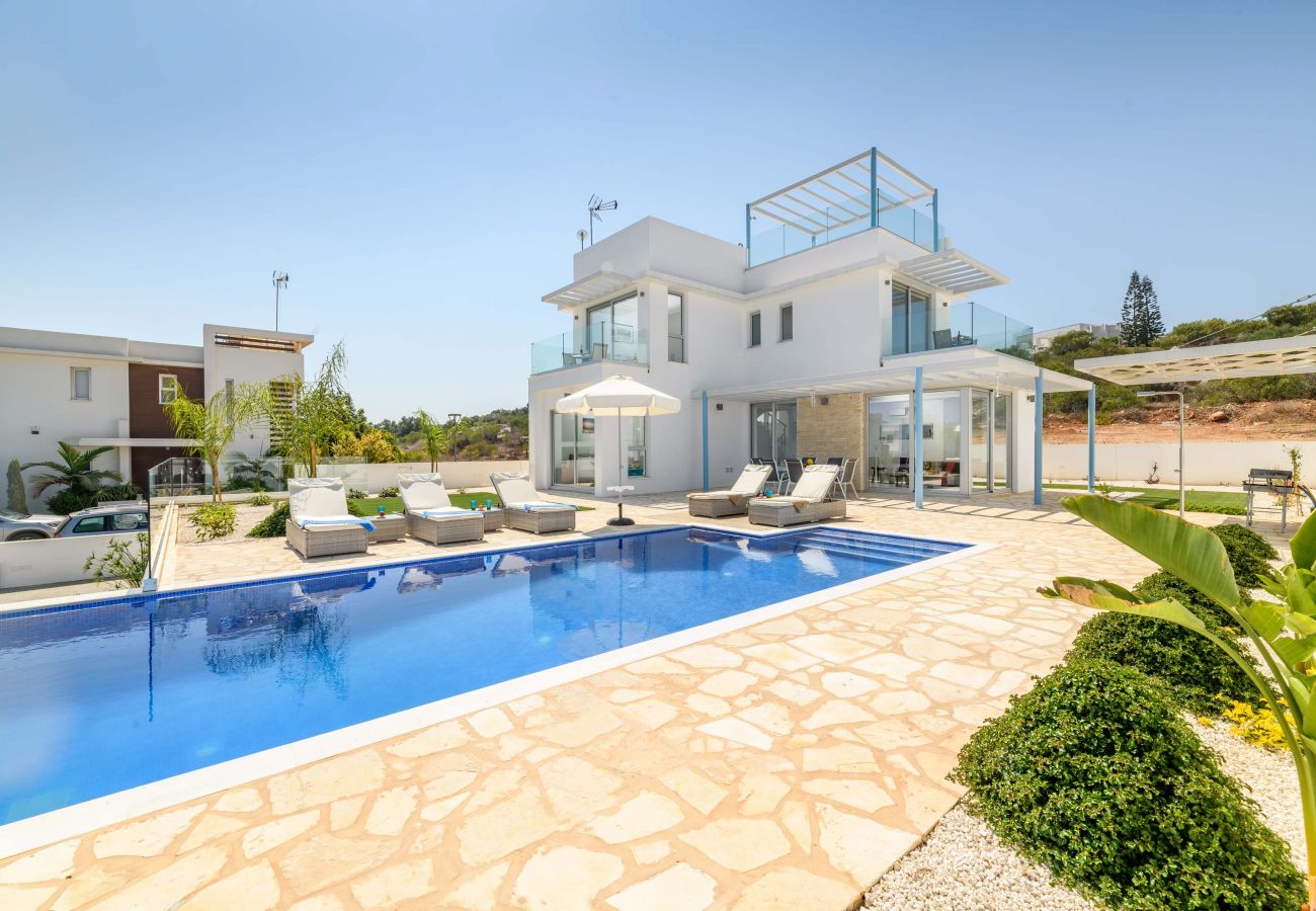 Villa in Protaras - 3bedroom Villa with pool in Protaras