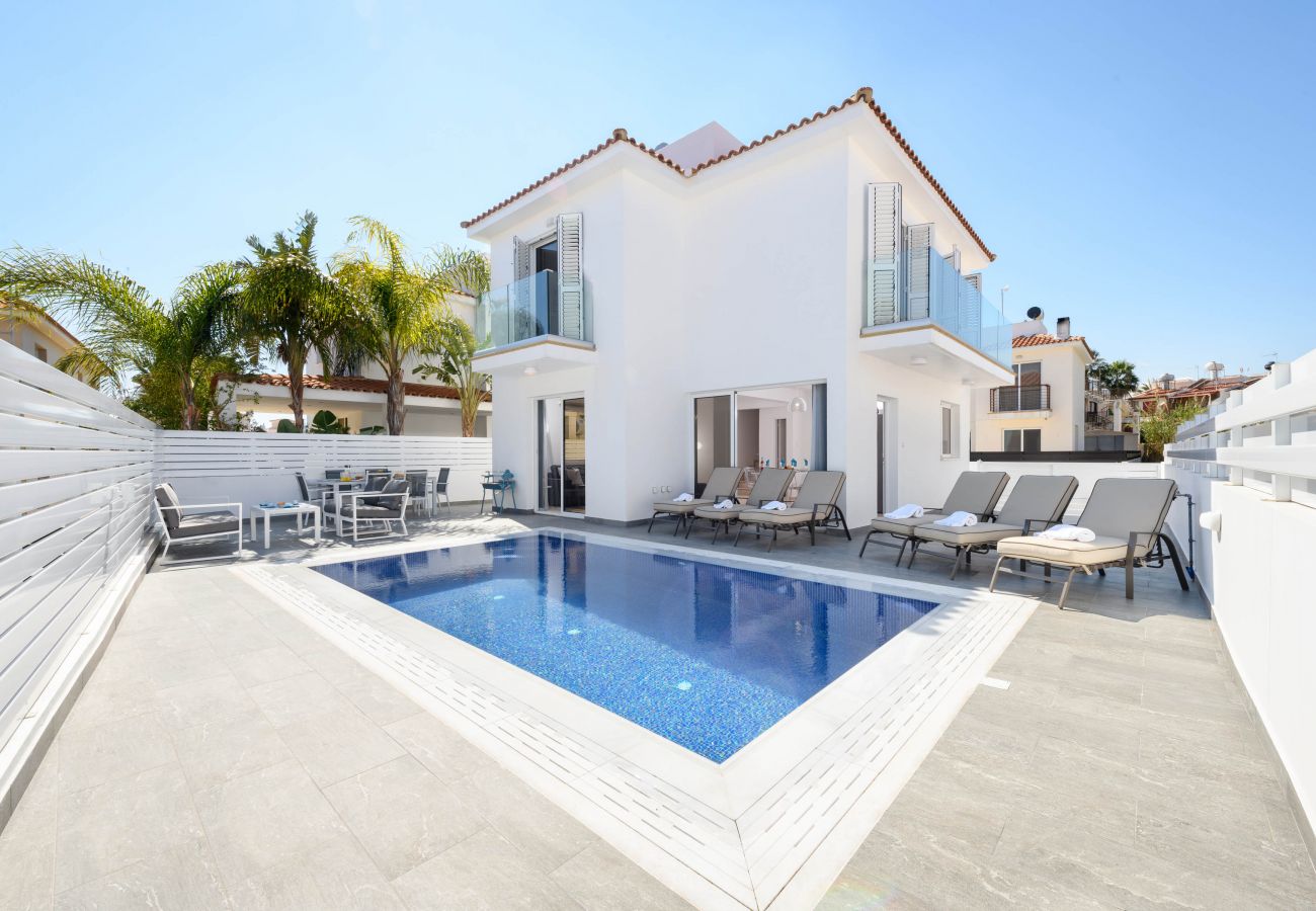 Villa in Protaras - 3 bedroom Villa with pool in Pernera