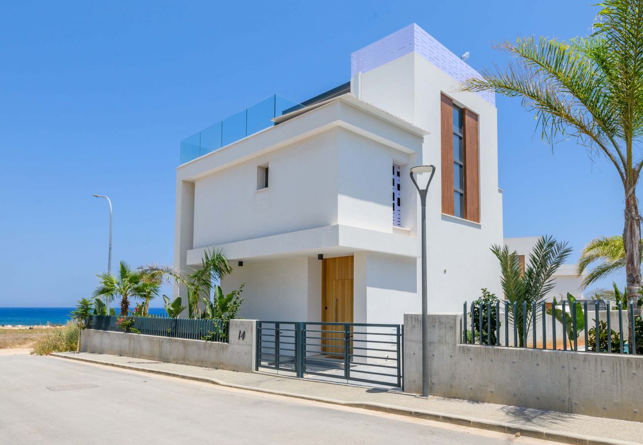 Villa in Protaras - By The Beach - Emerald Seaview Villa