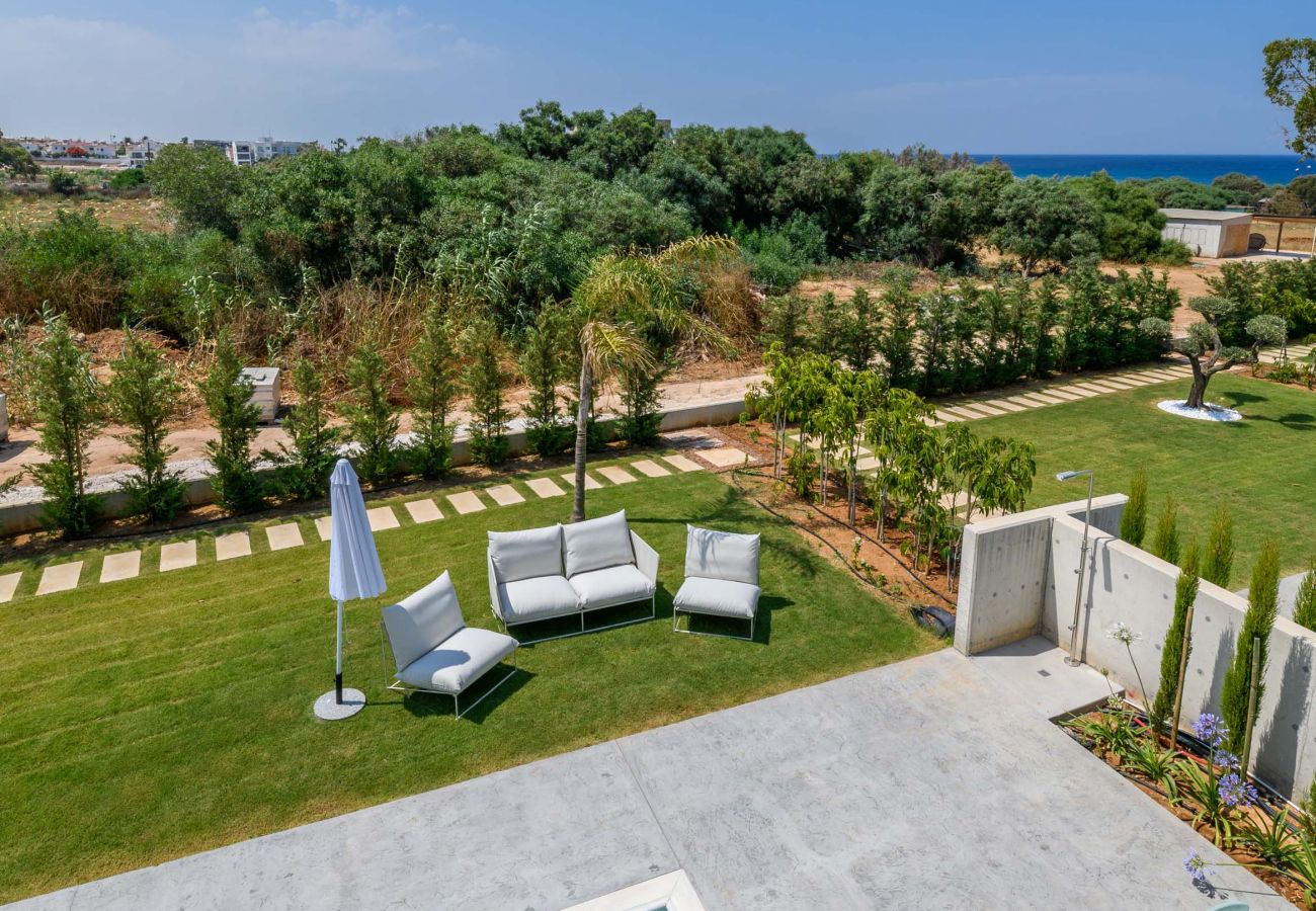 Villa in Protaras - By The Beach - Blue Topaz Villa