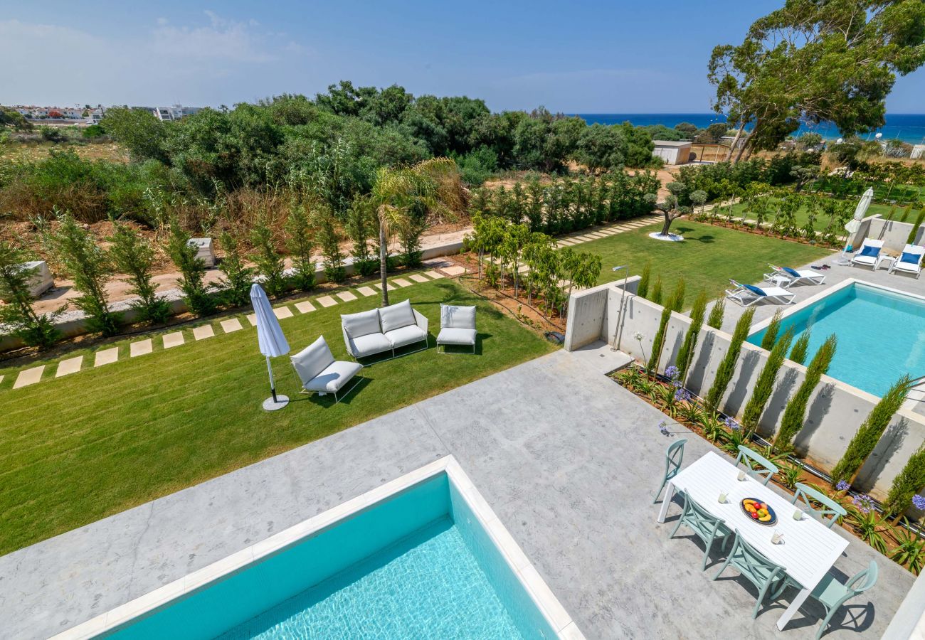 Villa in Protaras - By The Beach - Blue Topaz Villa