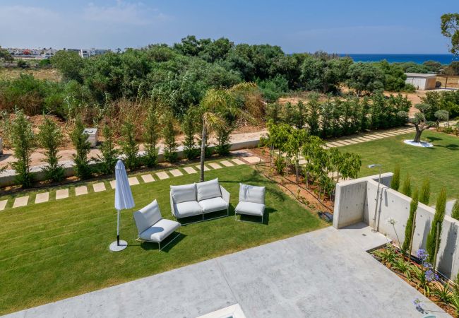 Villa in Protaras - By The Beach - Blue Topaz Villa Villa in Protaras - By The Beach - Blue Topaz Villa