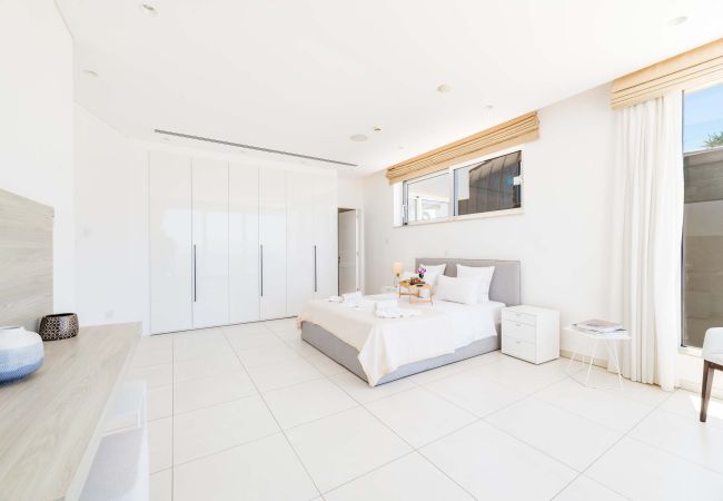 Villa in Ayia Napa - Vivo Mare Panorama Beachfront Villa Villa in Ayia Napa - Vivo Mare Panorama Beachfront Villa