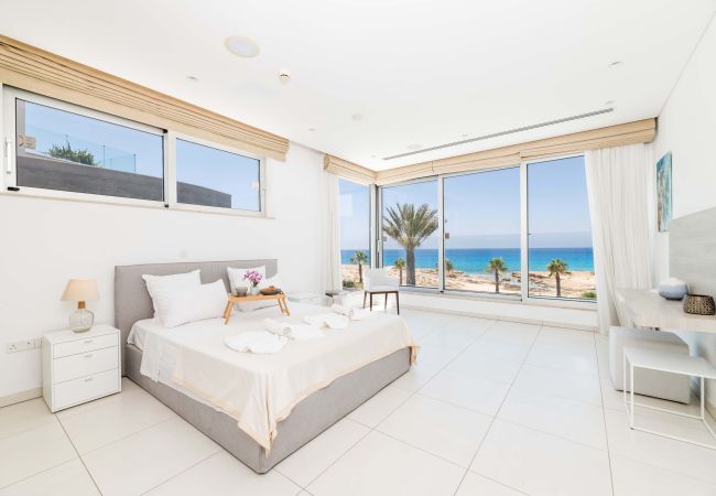 Villa in Ayia Napa - Vivo Mare Panorama Beachfront Villa Villa in Ayia Napa - Vivo Mare Panorama Beachfront Villa