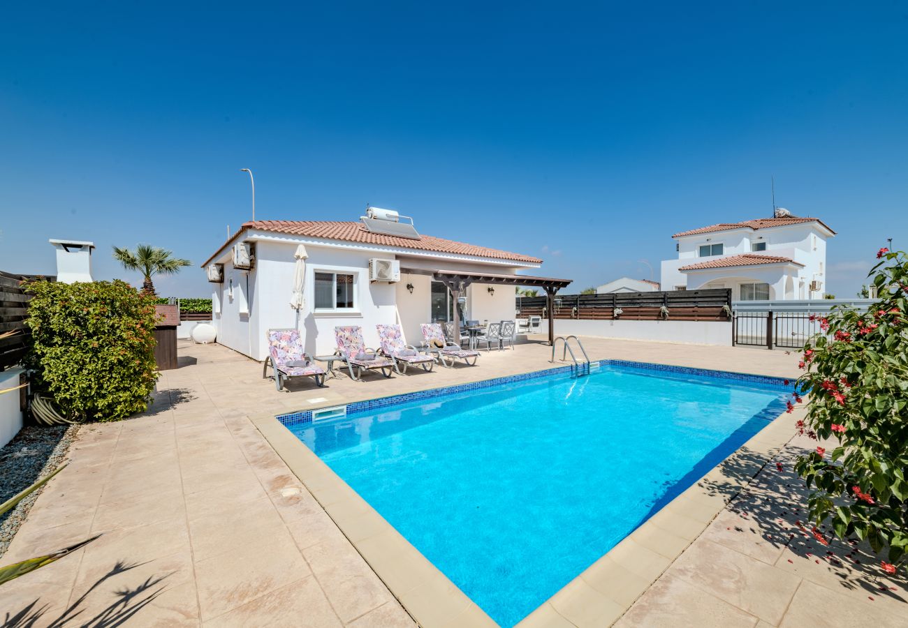 Villa in Ayia Napa - Sunrise Ayia Thekla Bungalow