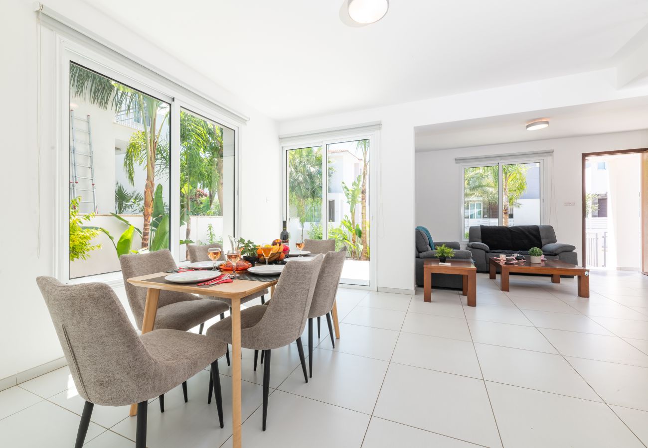 Villa in Protaras - Villa Avra 84