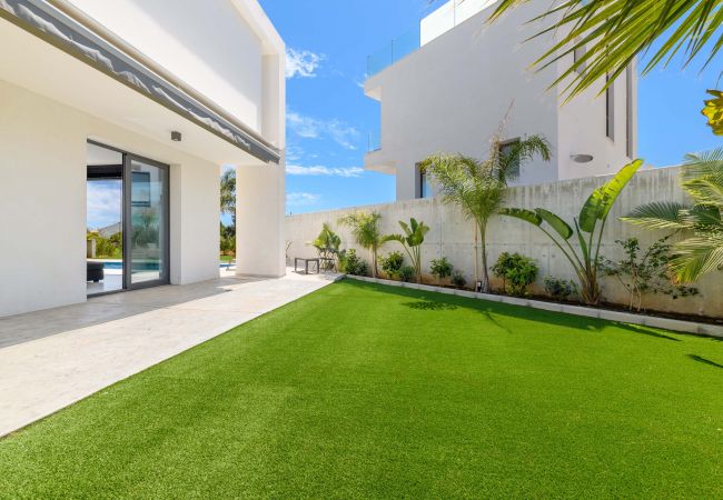 Villa à Protaras - By The Beach – Royal Sapphire Villa Villa à Protaras - By The Beach – Royal Sapphire Villa