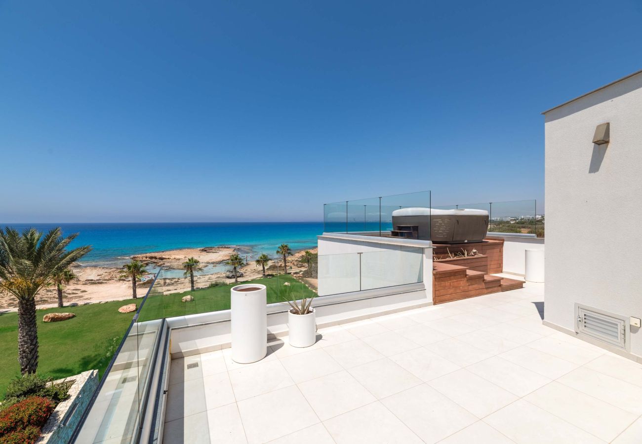 Villa a Ayia Napa - Vivo Mare Panorama Beachfront Villa
