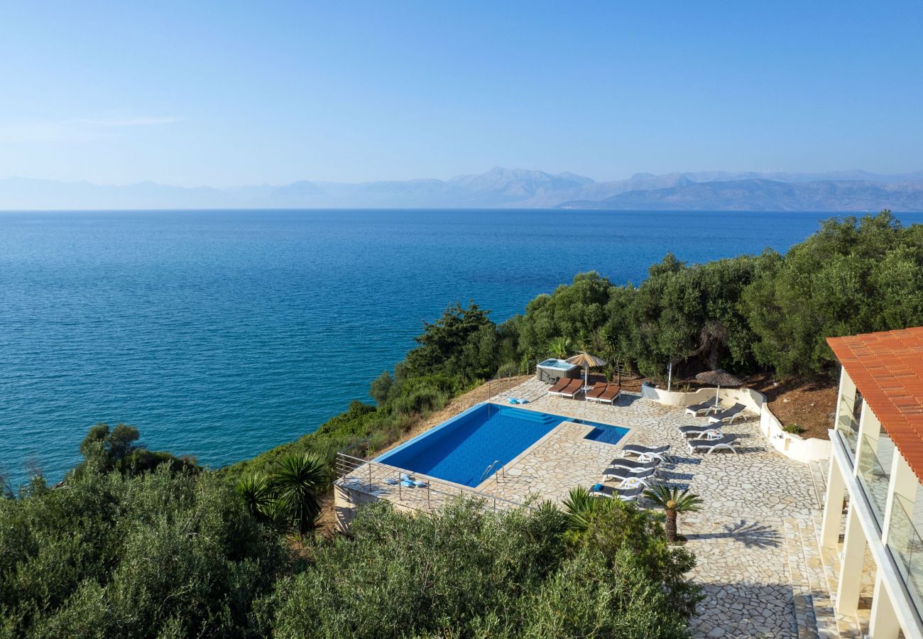 Villa a Agios Spyridon - Beachfront Villa Seasun - Corfu