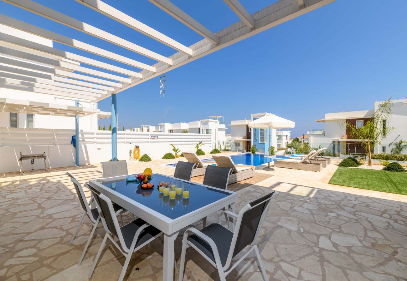 Villa in Protaras - 3bedroom Villa with pool in Protaras