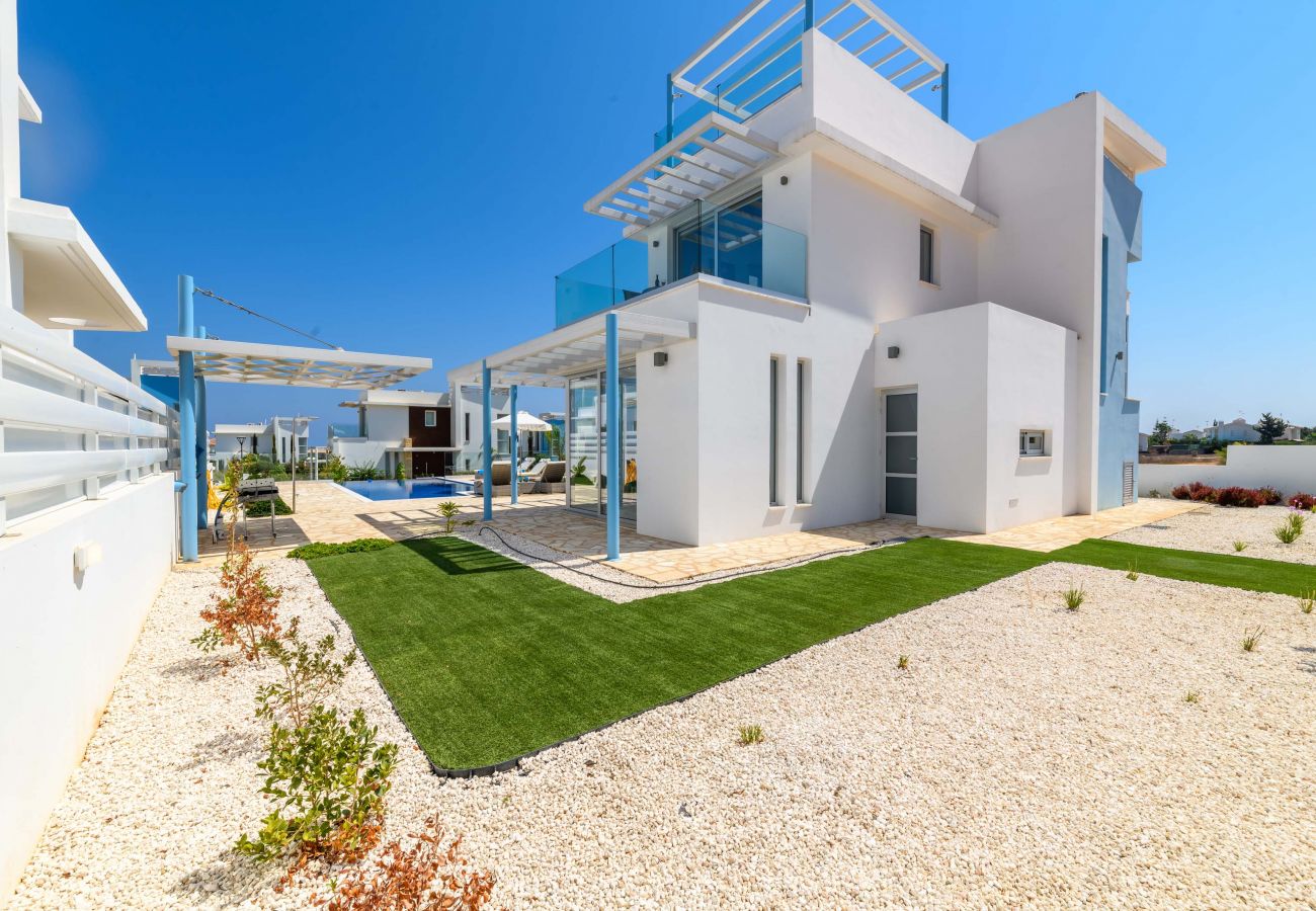 Villa in Protaras - 3bedroom Villa with pool in Protaras