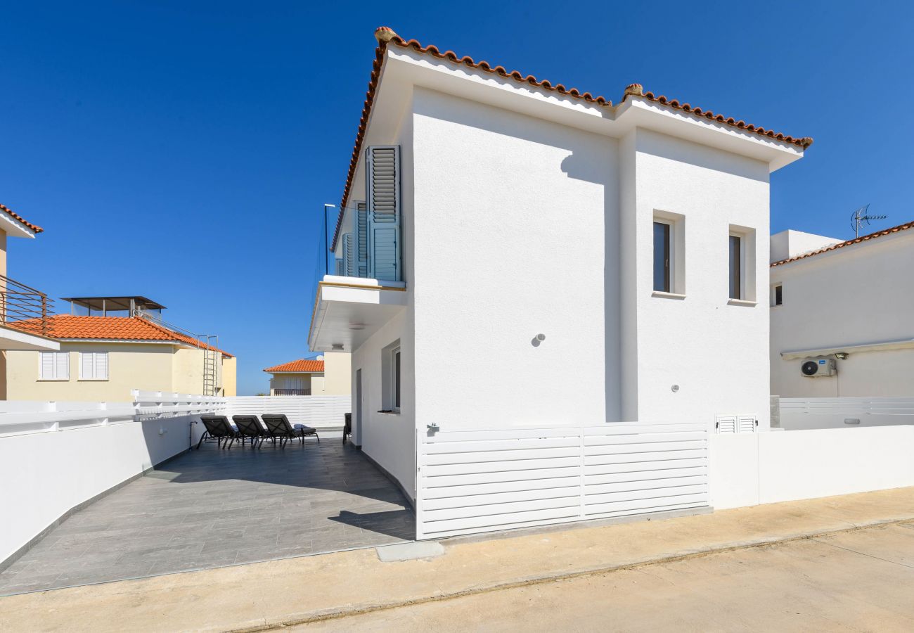 Villa in Protaras - 3 bedroom Villa with pool in Pernera