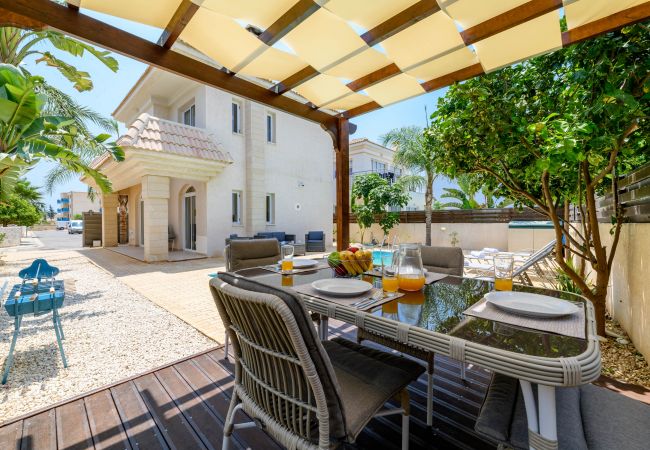 Willa w Protaras - Villa Clementine Willa w Protaras - Villa Clementine