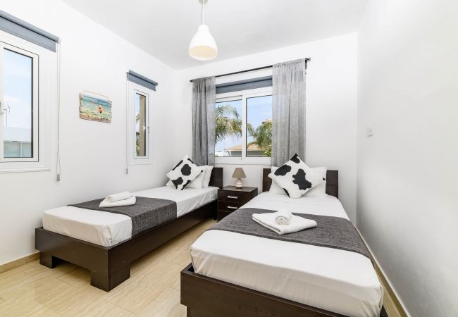 Willa w Protaras - Villa Clementine Willa w Protaras - Villa Clementine