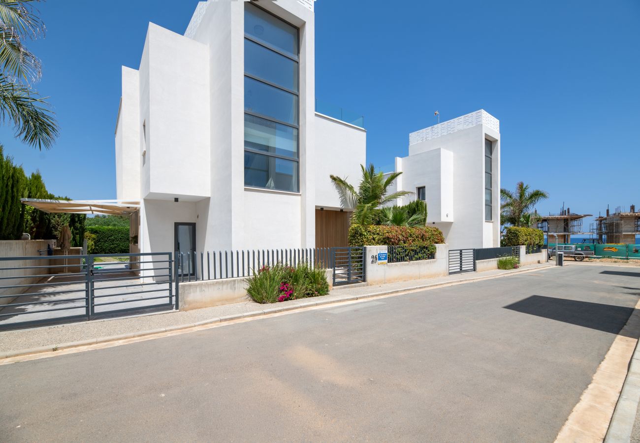 Willa w Protaras - By The Beach - Sea Pearl Villa
