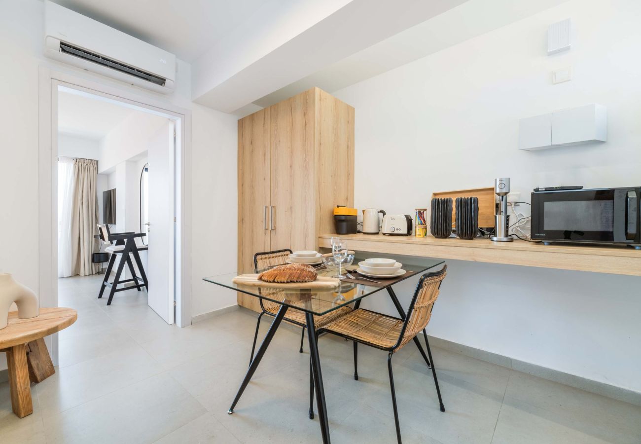 Apartament w Larnaca - Finikoudes Marina View 202