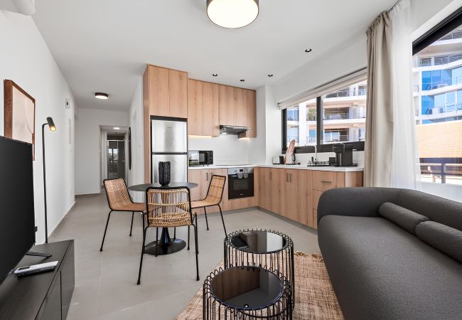 Apartament w Larnaca - Finikoudes Marina View 201