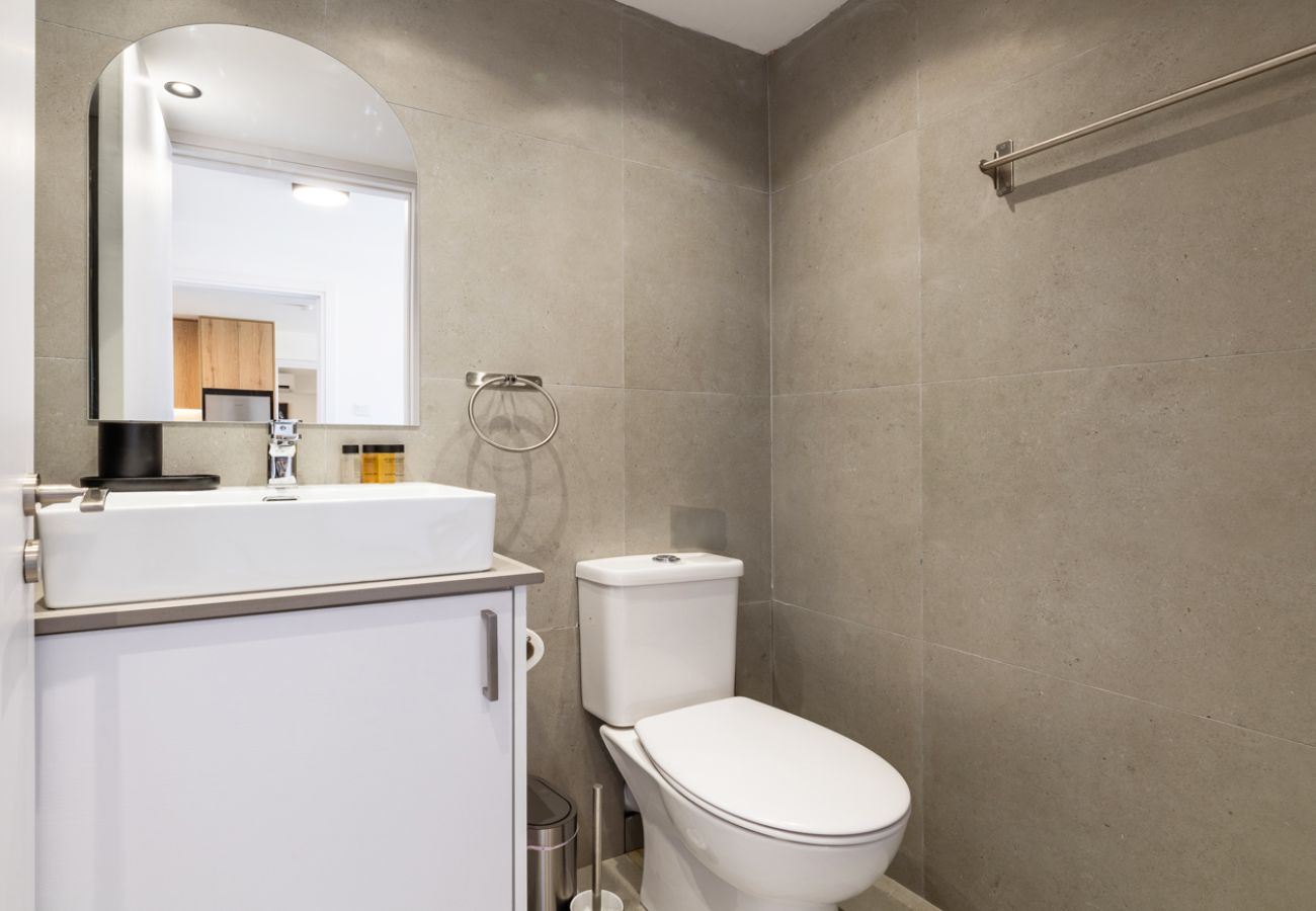 Apartament w Larnaca - Finikoudes Marina View 102