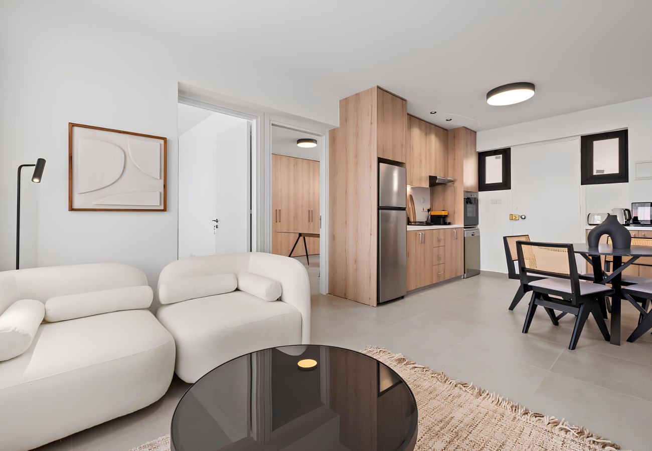 Apartament w Larnaca - Finikoudes Marina View 102