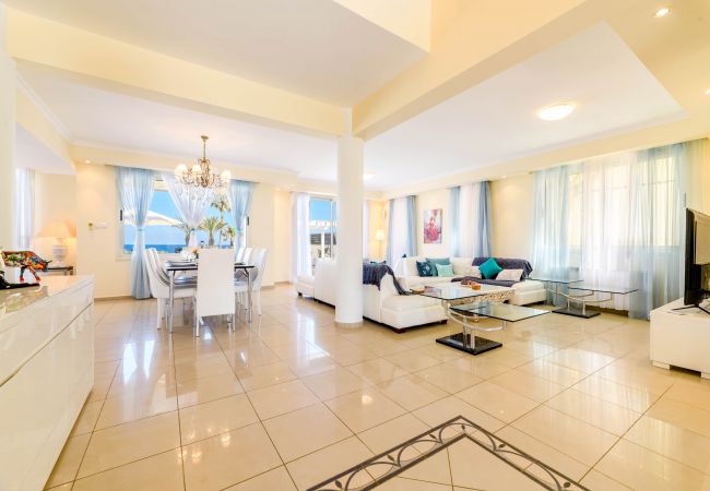 Villa in Protaras - Royal Beachfront Villa Villa in Protaras - Royal Beachfront Villa