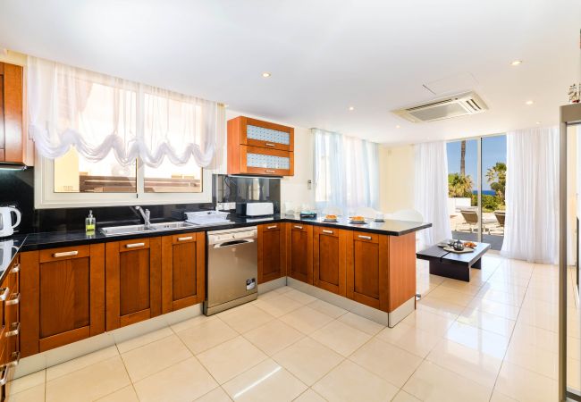 Villa in Protaras - Royal Beachfront Villa Villa in Protaras - Royal Beachfront Villa