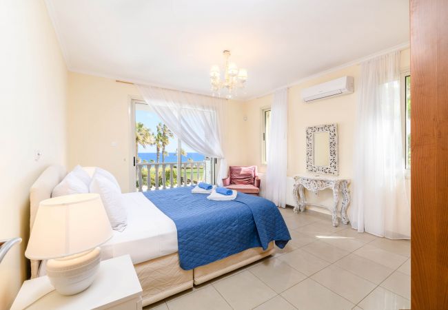 Villa in Protaras - Royal Beachfront Villa Villa in Protaras - Royal Beachfront Villa