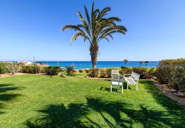Villa in Protaras - Royal Beachfront Villa Villa in Protaras - Royal Beachfront Villa