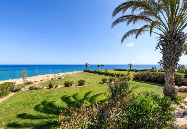 Villa in Protaras - Royal Beachfront Villa Villa in Protaras - Royal Beachfront Villa