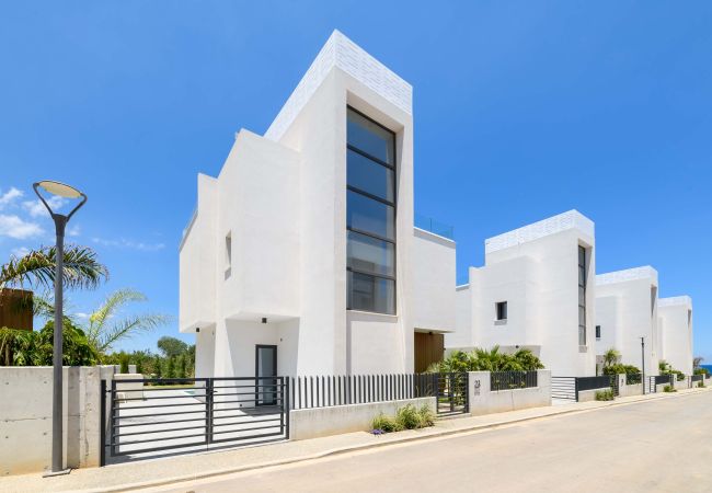 Villa in Protaras - By The Beach - Blue Topaz Villa Villa in Protaras - By The Beach - Blue Topaz Villa
