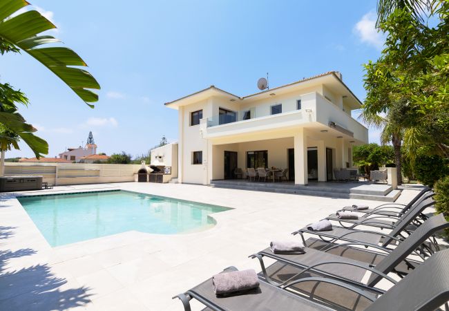 Villa in Ayia Napa - Villa Konnosa