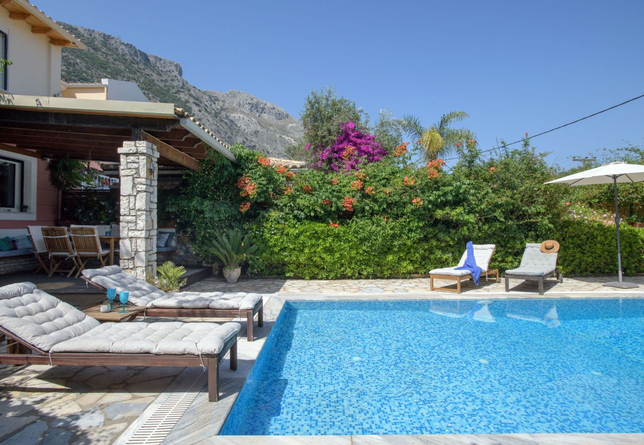 Villa in Barbati - Beach Villa Blue - Corfu