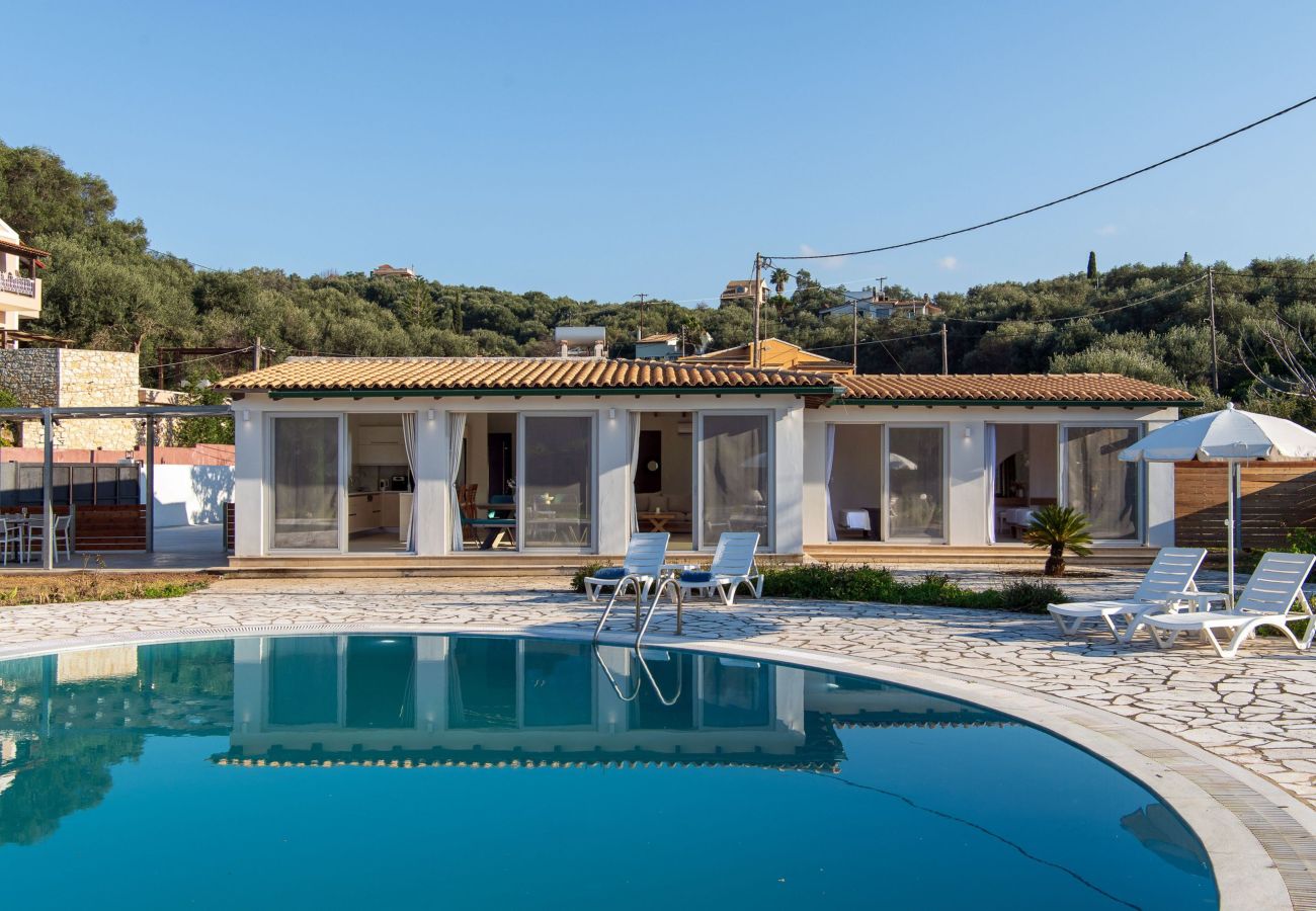 Villa in Acharavi - Villa Aurora Blue - Corfu
