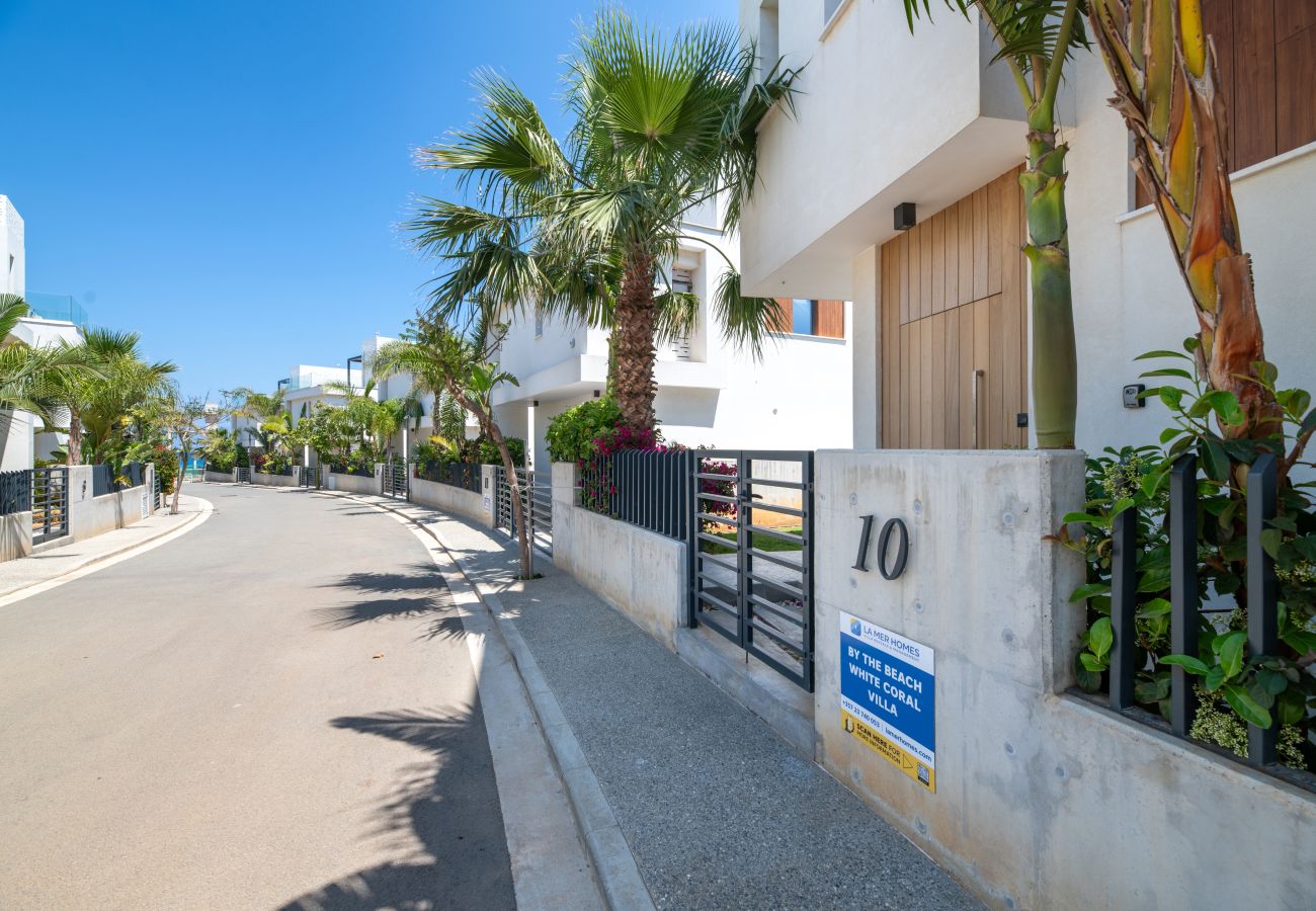 Вилла на Protaras - By The Beach - White Coral Villa