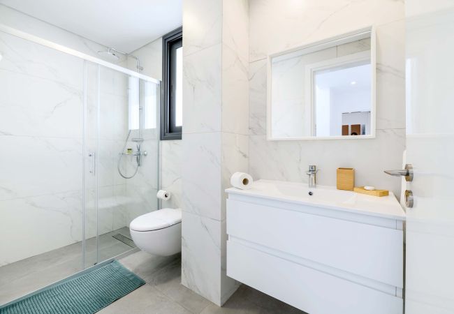 Вилла на Protaras - By The Beach - Blue Topaz Villa Вилла на Protaras - By The Beach - Blue Topaz Villa