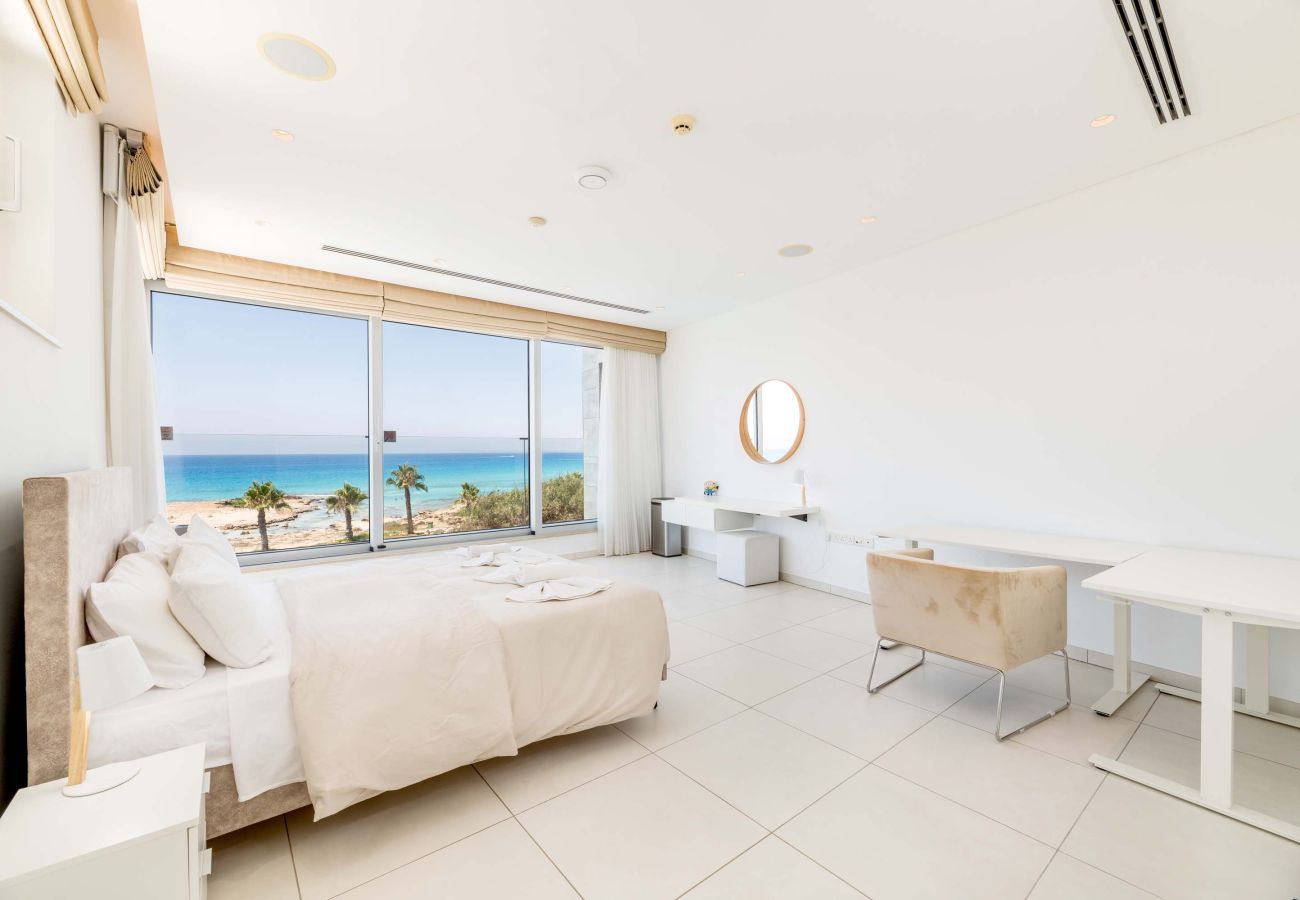 Вилла на Ayia Napa - Vivo Mare Panorama Beachfront Villa