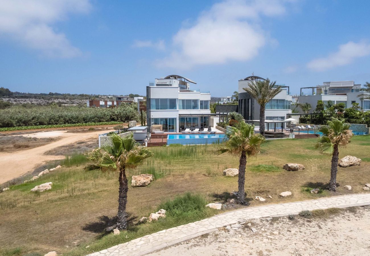 Вилла на Ayia Napa - Vivo Mare Panorama Beachfront Villa