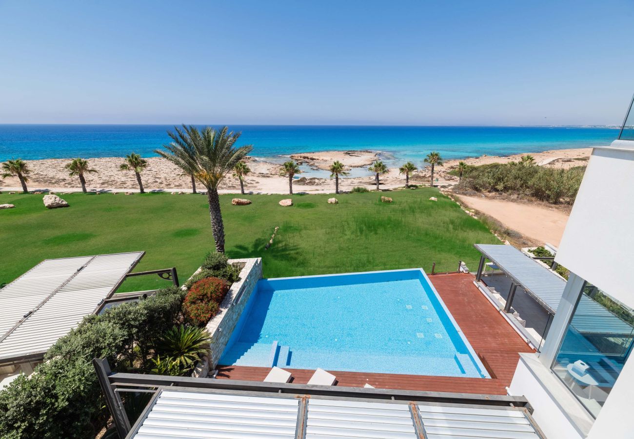 Вилла на Ayia Napa - Vivo Mare Panorama Beachfront Villa