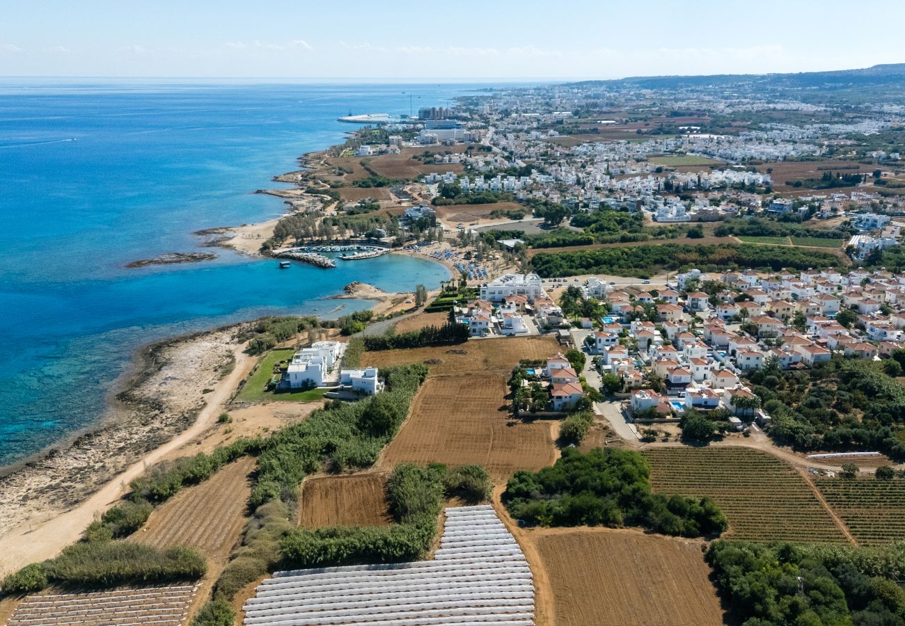 Вилла на Protaras - Ayia Triada Beach Gardens