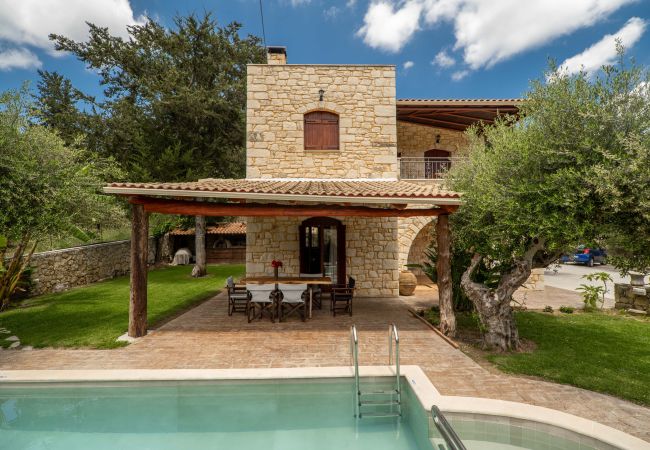Вилла на Vrises - Villa Nipos - Crete