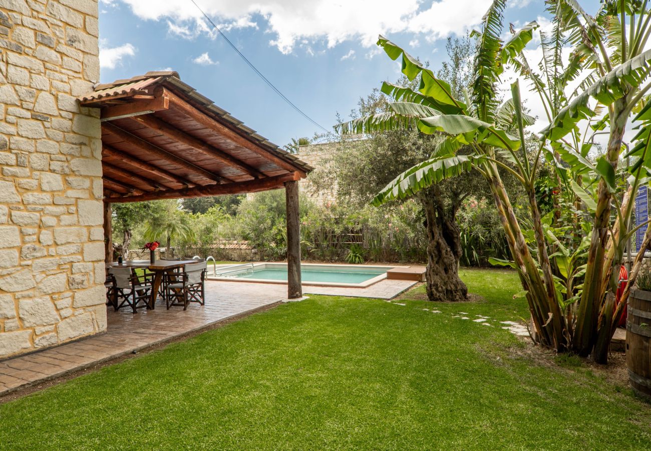 Вилла на Vrises - Villa Nipos - Crete