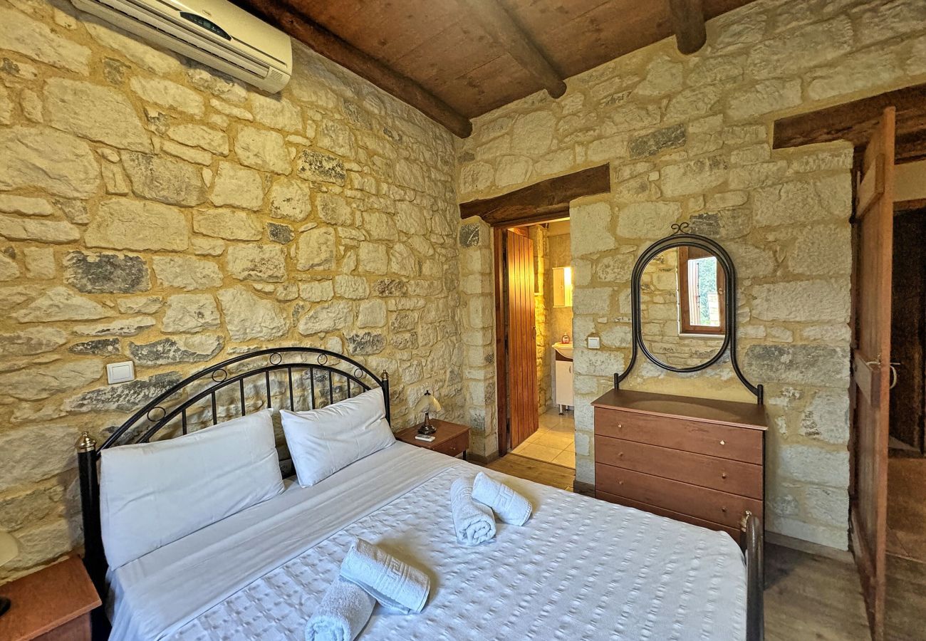 Вилла на Vrises - Villa Nipos - Crete