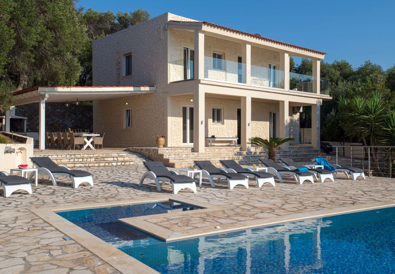 Вилла на Agios Spyridon - Beachfront Villa Seasun - Corfu