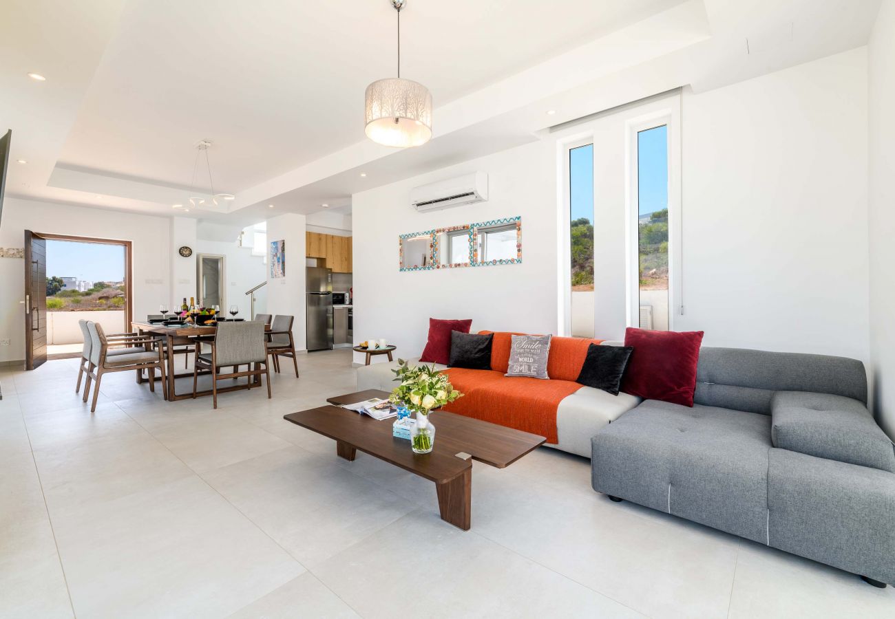 Вилла на Protaras - 3bedroom Villa with pool in Protaras